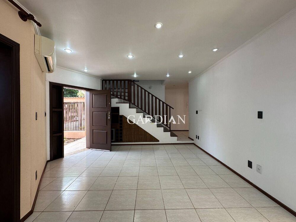 Sobrado, 3 quartos, 277 m² - Foto 1