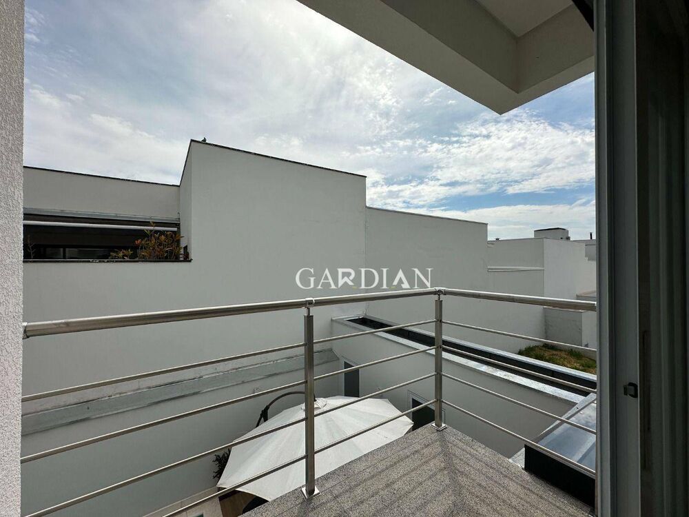 Sobrado, 4 quartos, 257 m² - Foto 1