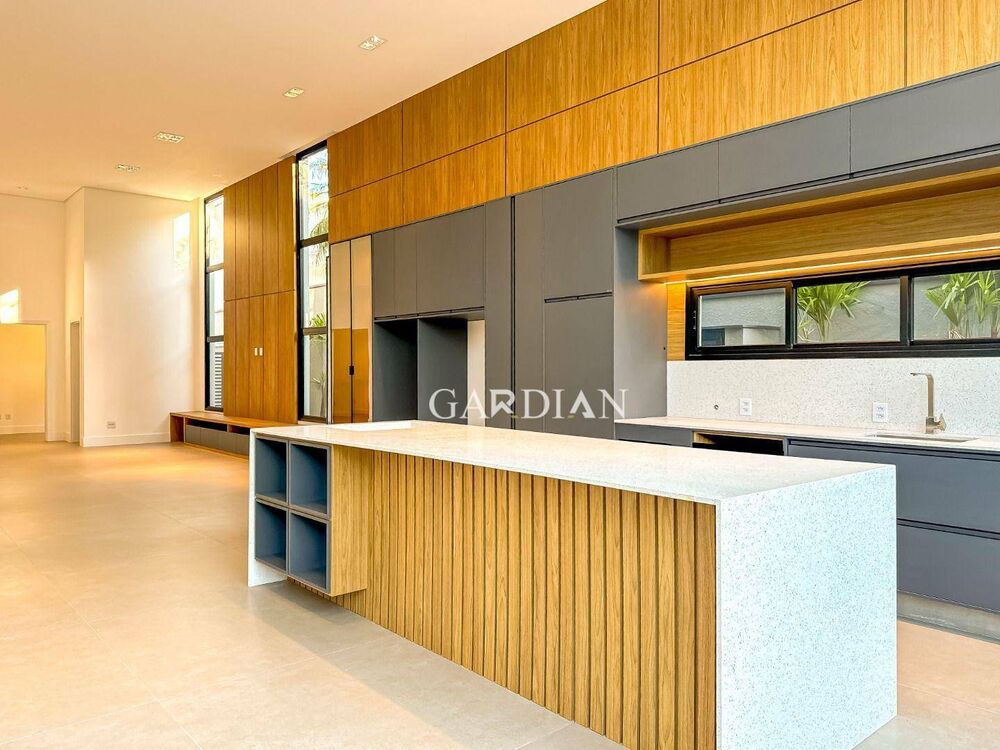 Casa de Condomínio à venda com 3 quartos, 305m² - Foto 2