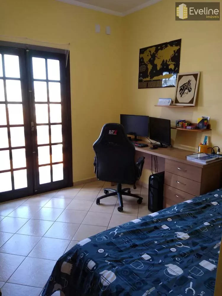 Casa à venda com 3 quartos, 167m² - Foto 16