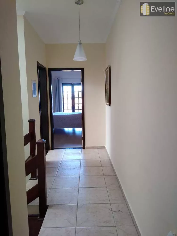 Casa à venda com 3 quartos, 167m² - Foto 11