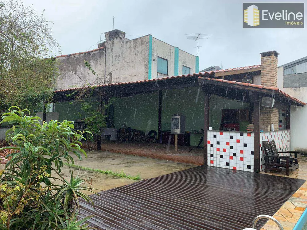 Casa, 3 quartos, 271 m² - Foto 2