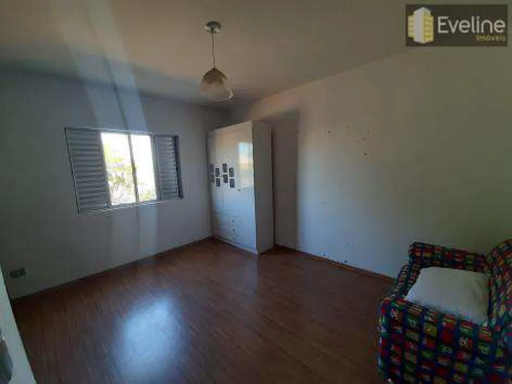 Casa, 3 quartos, 277 m² - Foto 1