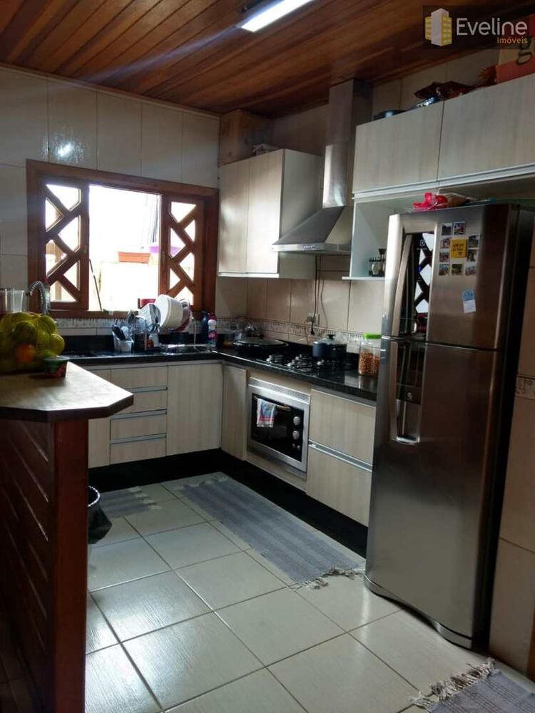 Casa, 3 quartos, 190 m² - Foto 3