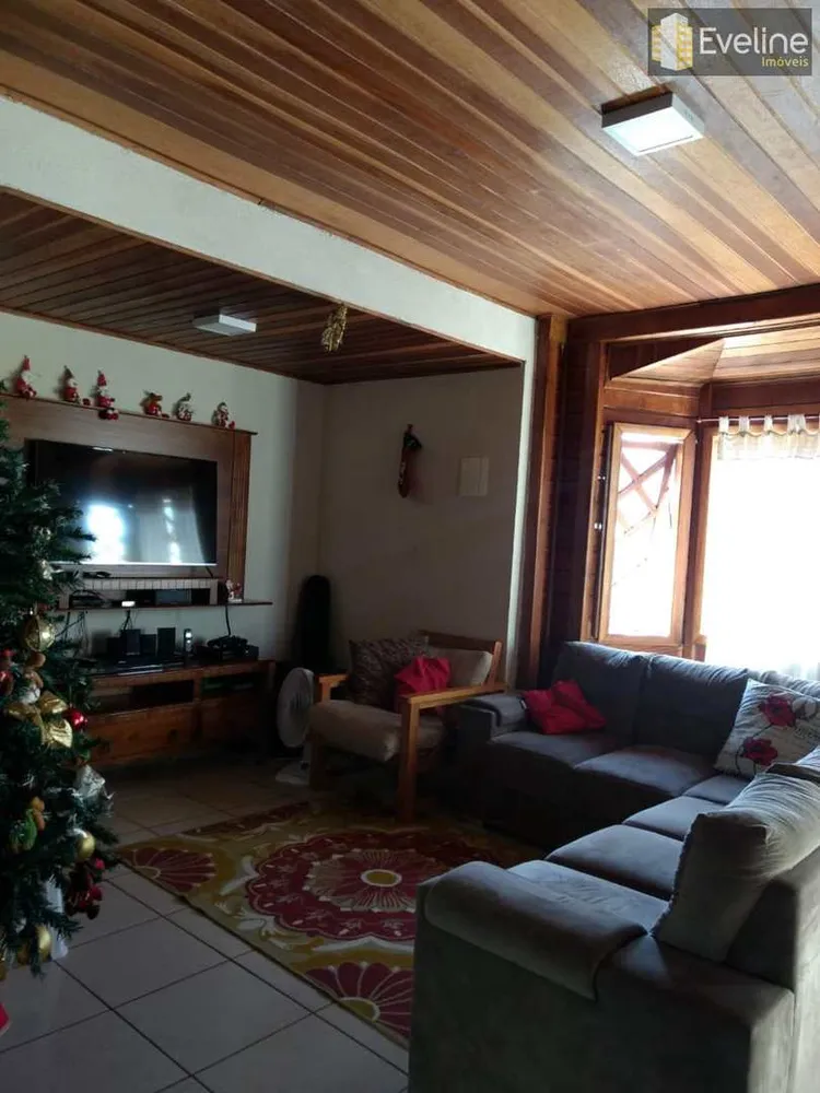 Casa, 3 quartos, 190 m² - Foto 1