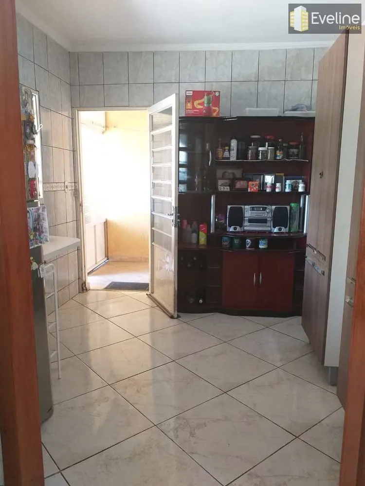 Casa, 4 quartos, 339 m² - Foto 3