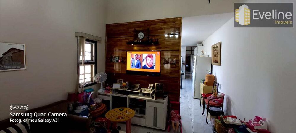 Casa, 3 quartos, 215 m² - Foto 1