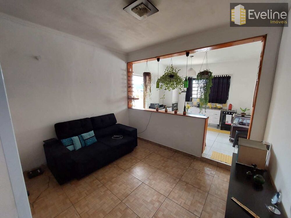 Casa, 4 quartos, 92 m² - Foto 1