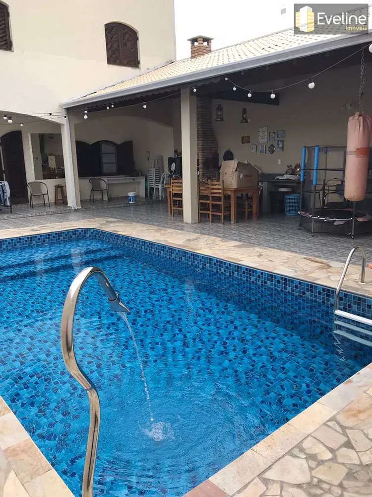 Casa, 3 quartos, 400 m² - Foto 1