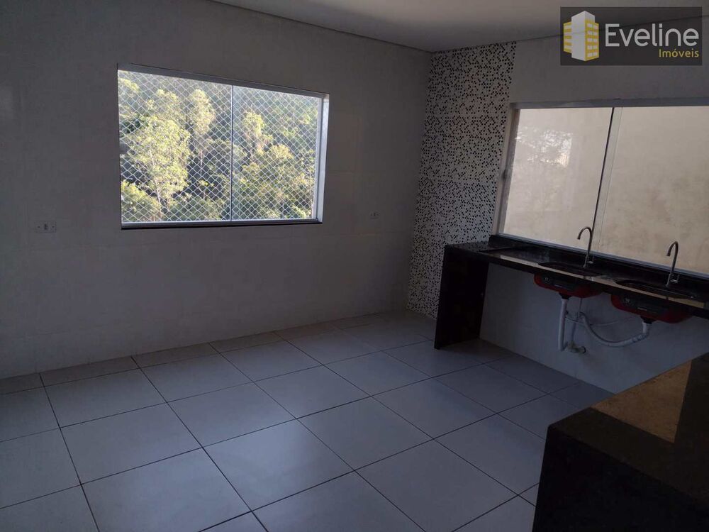 Casa, 3 quartos, 170 m² - Foto 2