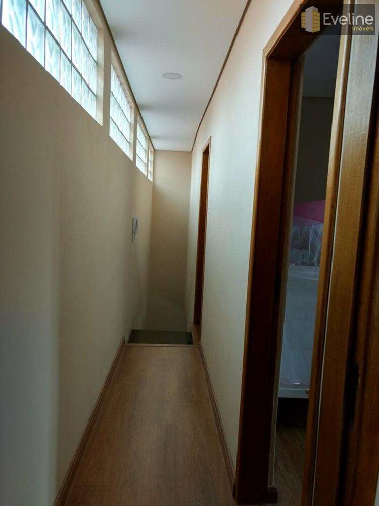 Casa à venda com 3 quartos, 263m² - Foto 7