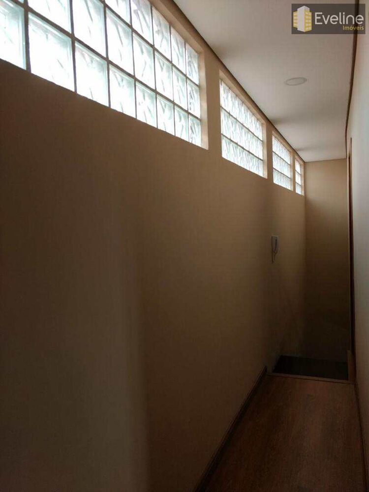 Casa à venda com 3 quartos, 263m² - Foto 9