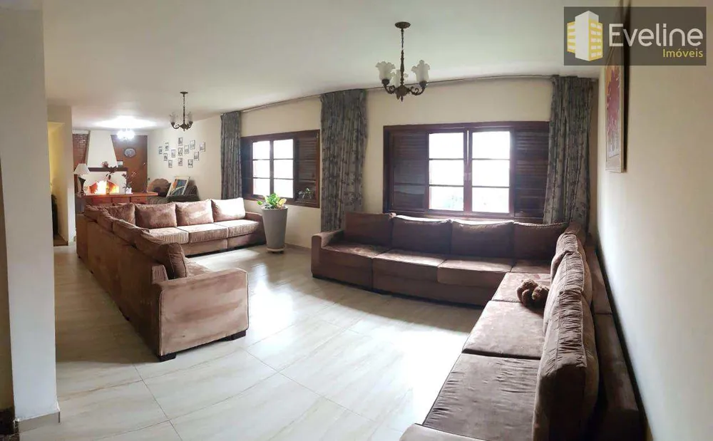 Casa, 6 quartos, 750 m² - Foto 1