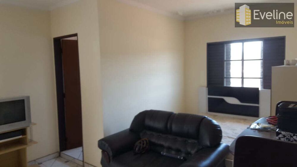 Sobrado, 4 quartos, 244 m² - Foto 1