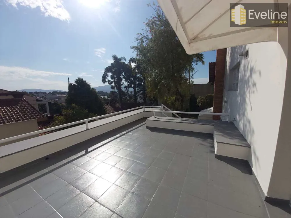 Casa, 4 quartos, 380 m² - Foto 1