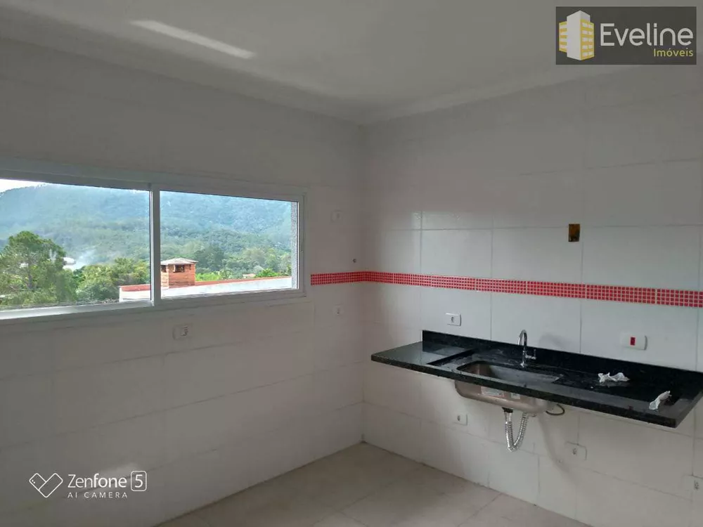 Casa à venda com 3 quartos, 160m² - Foto 3