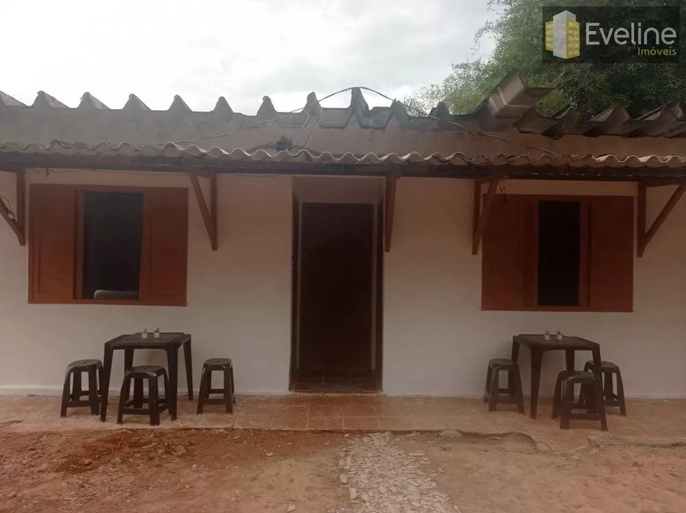 Fazenda à venda com 3 quartos, 2000m² - Foto 1