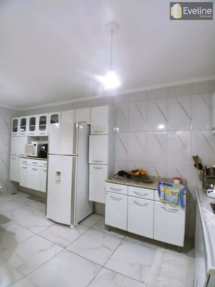 Casa, 3 quartos, 200 m² - Foto 3