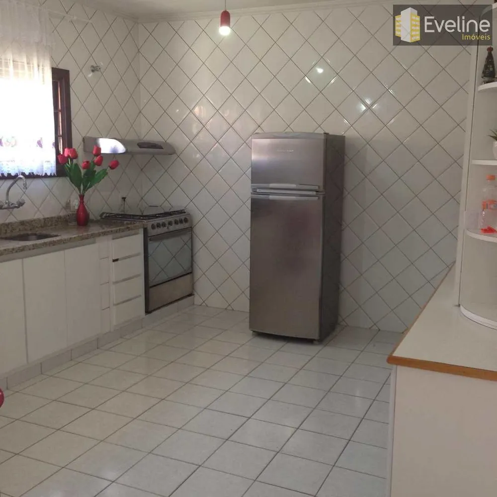 Casa, 3 quartos, 254 m² - Foto 6