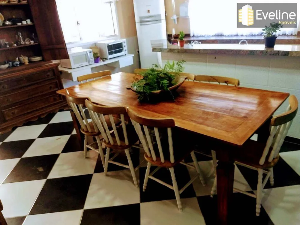 Casa, 3 quartos, 250 m² - Foto 3