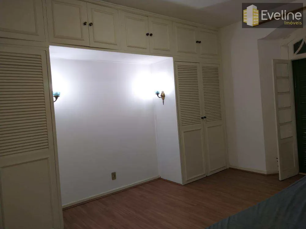 Casa, 4 quartos, 350 m² - Foto 4