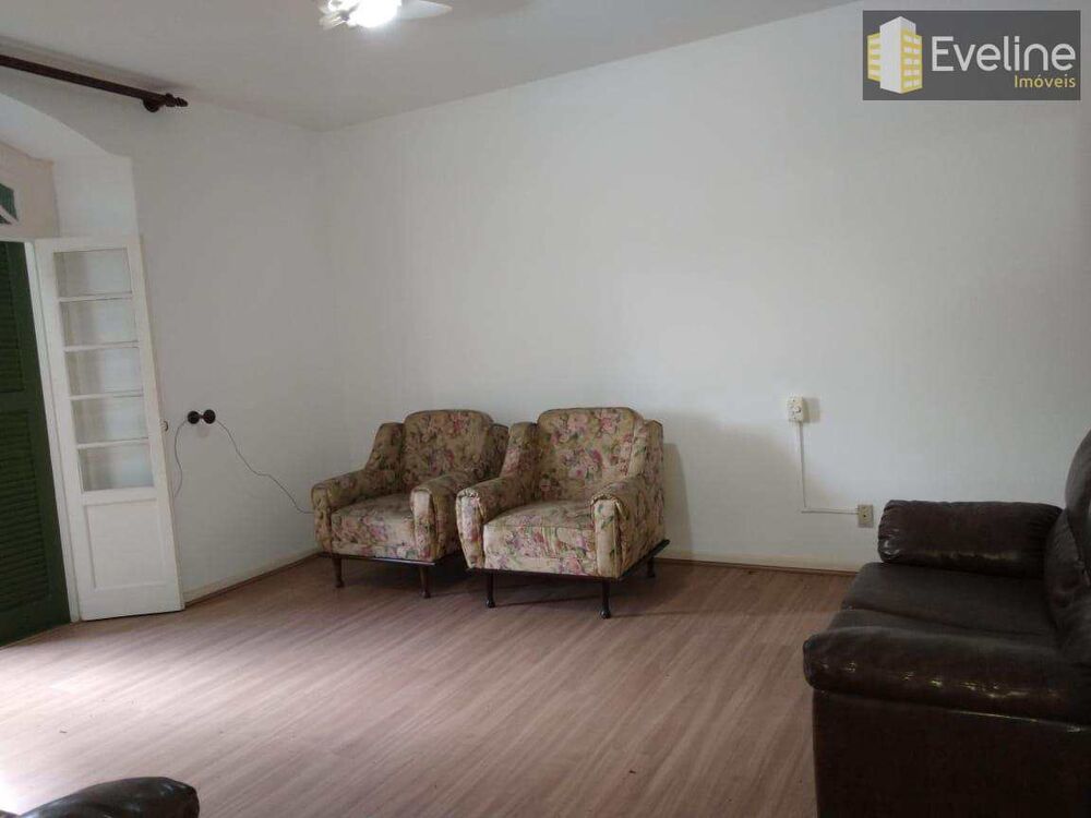Casa, 4 quartos, 350 m² - Foto 1