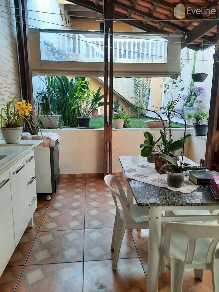 Casa, 3 quartos, 200 m² - Foto 8