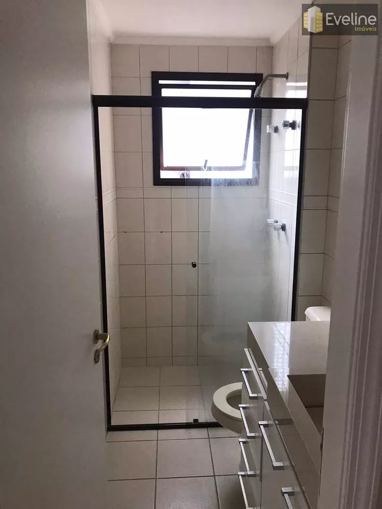 Apartamento à venda com 3 quartos, 107m² - Foto 2