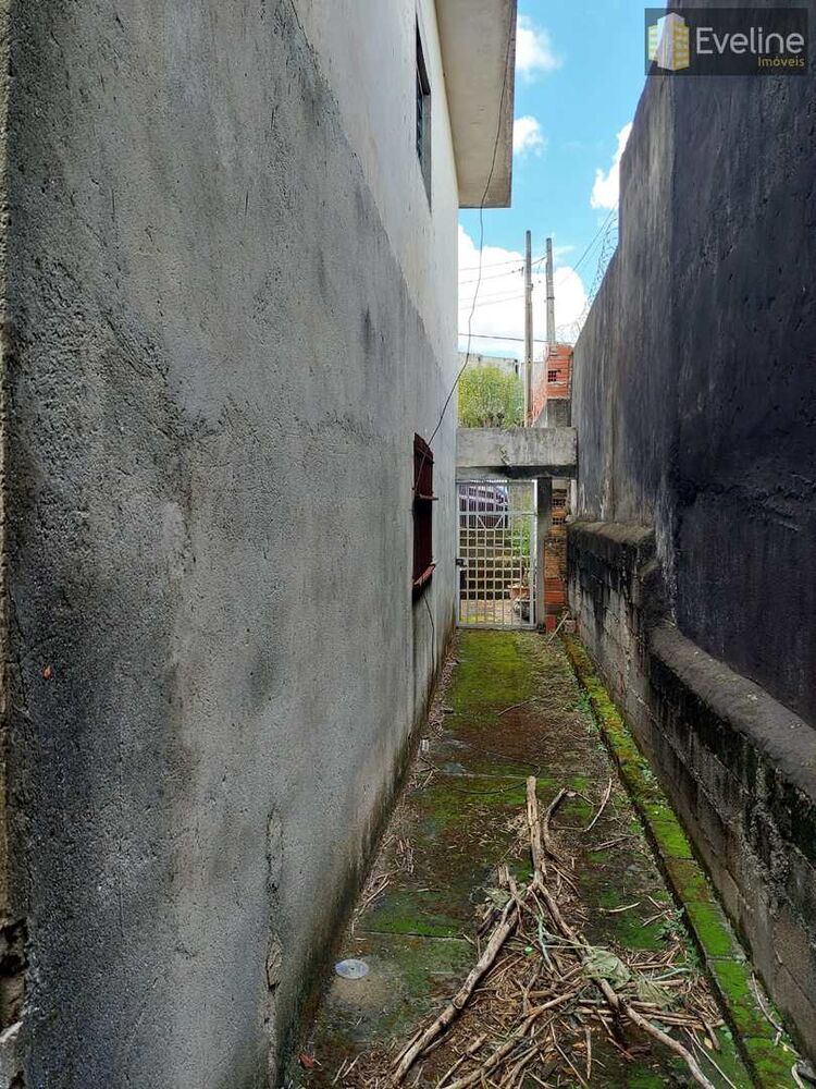 Casa, 4 quartos, 136 m² - Foto 2