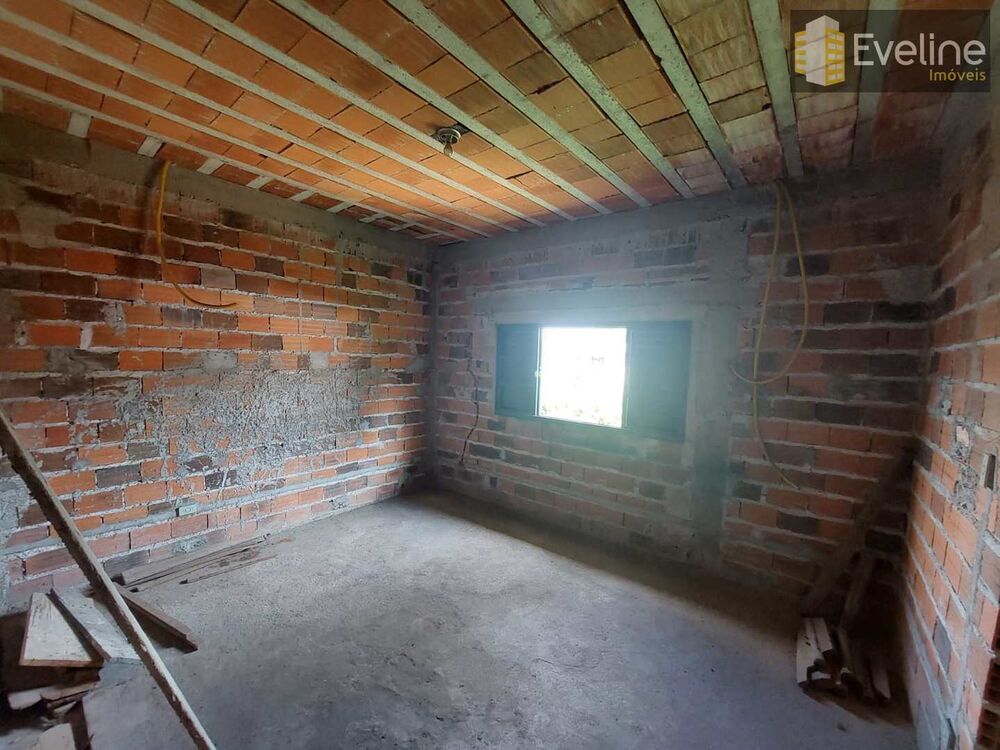 Casa, 4 quartos, 136 m² - Foto 1