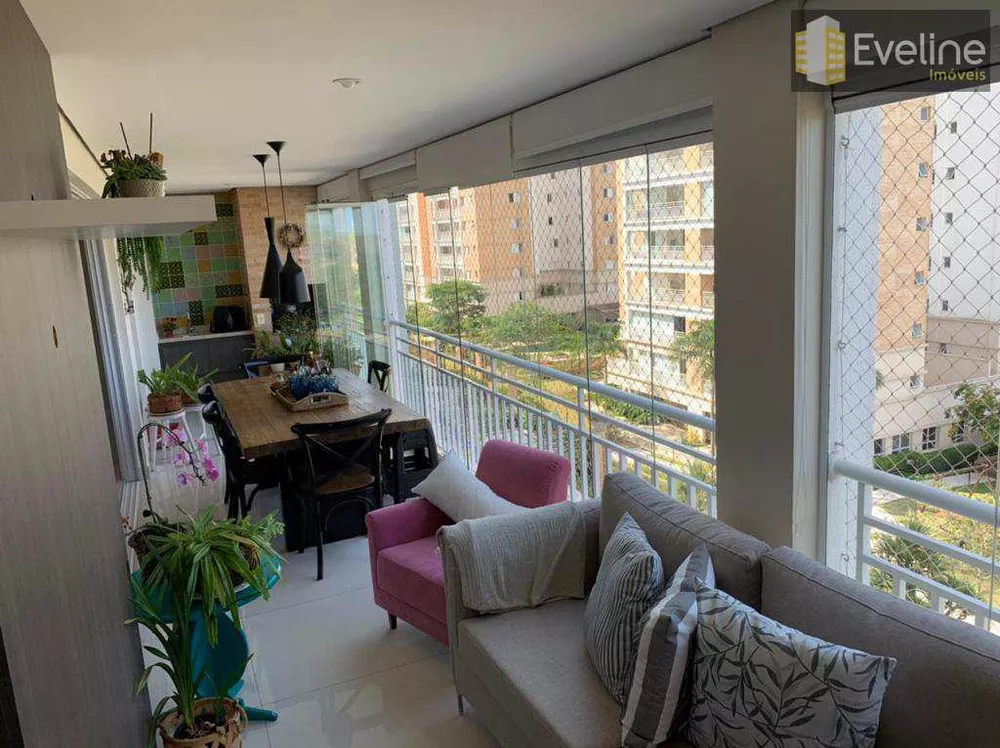 Apartamento à venda com 3 quartos, 136m² - Foto 2