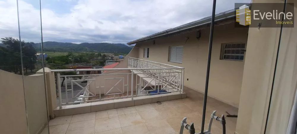 Casa, 3 quartos, 300 m² - Foto 1