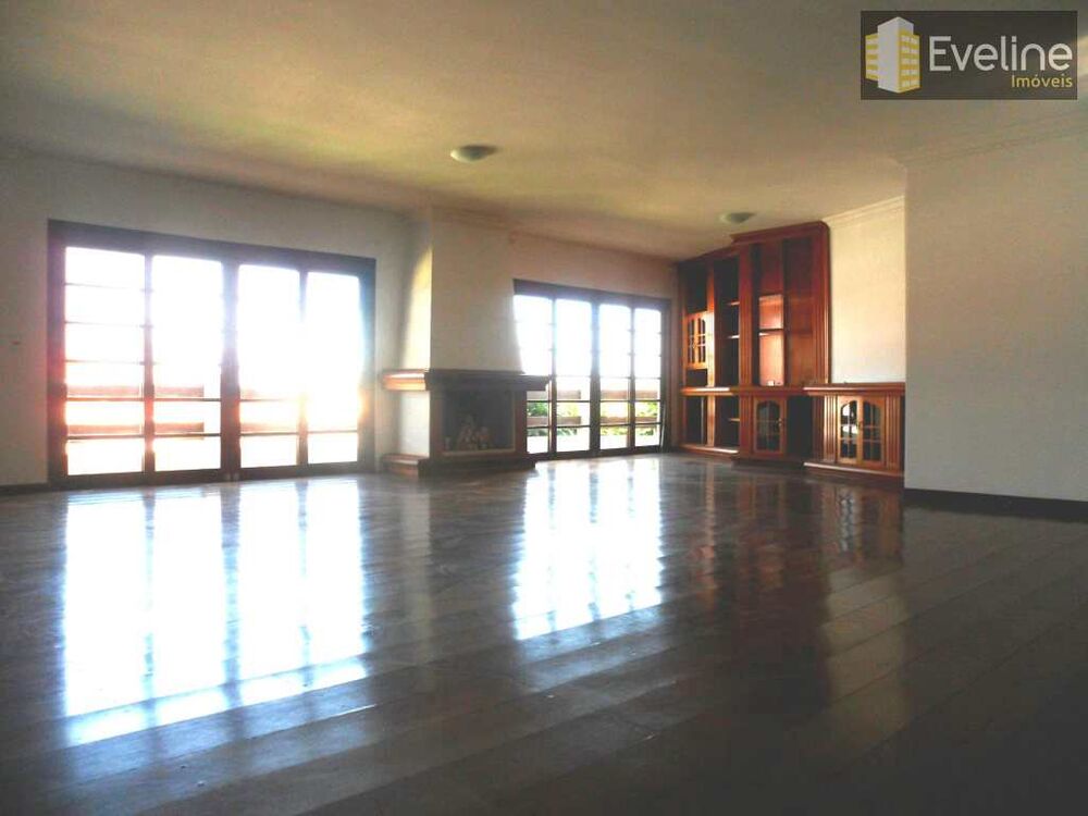 Casa, 3 quartos, 508 m² - Foto 1