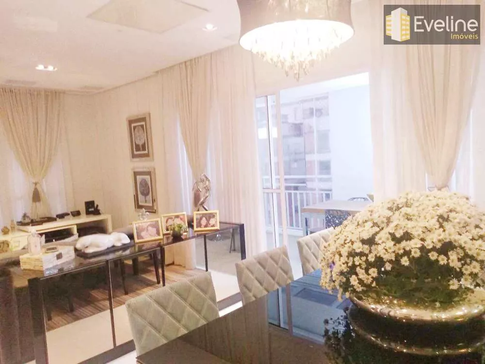 Apartamento à venda com 3 quartos, 248m² - Foto 2