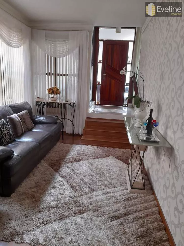 Casa de Condomínio à venda com 3 quartos, 180m² - Foto 2