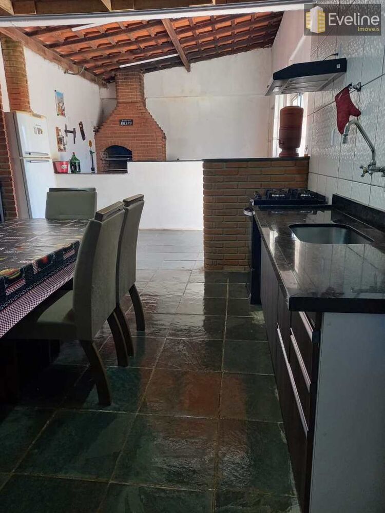 Casa, 3 quartos, 300 m² - Foto 2