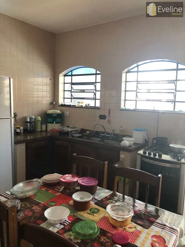 Casa, 3 quartos, 230 m² - Foto 2