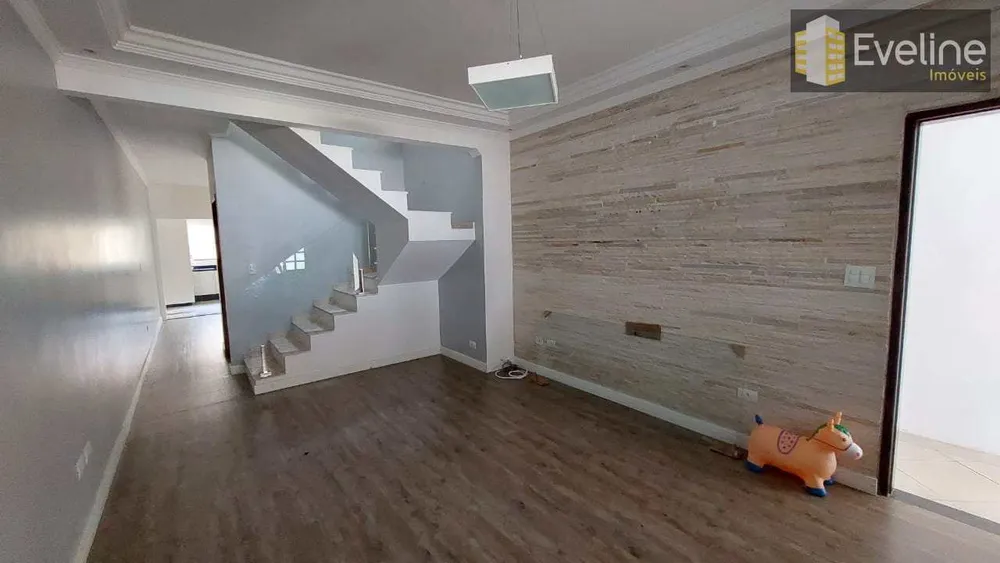 Casa, 3 quartos, 210 m² - Foto 3