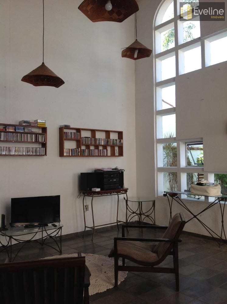 Casa, 3 quartos, 217 m² - Foto 3