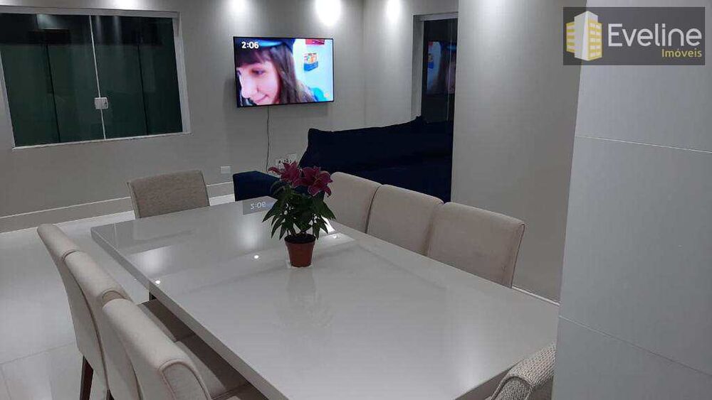 Casa, 4 quartos, 255 m² - Foto 2