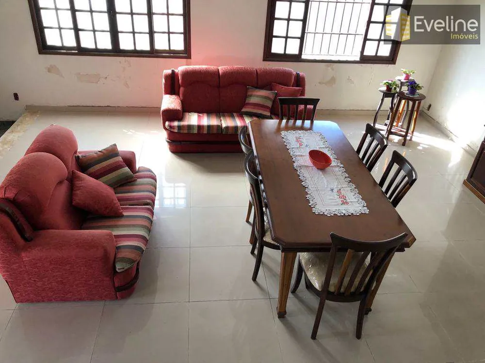 Casa, 3 quartos, 340 m² - Foto 1