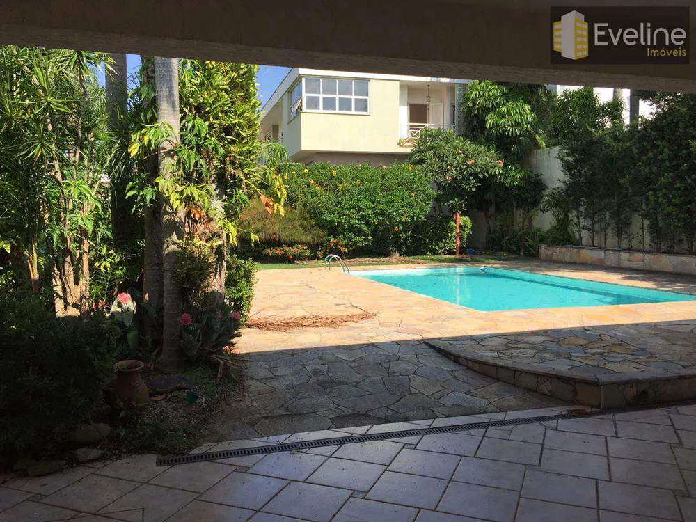 Casa, 6 quartos, 750 m² - Foto 4
