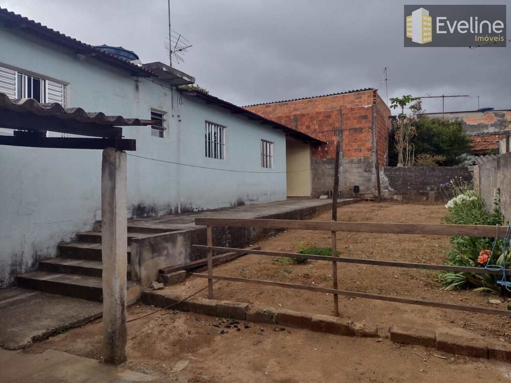 Casa, 3 quartos, 300 m² - Foto 1