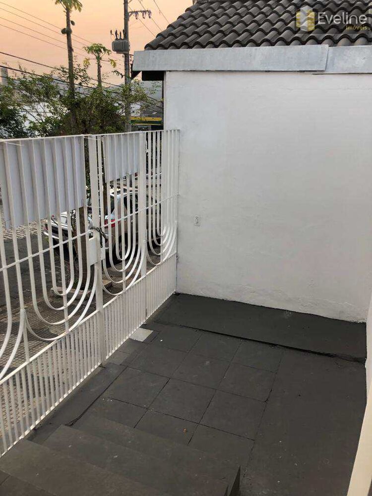 Casa para alugar com 2 quartos, 78m² - Foto 4