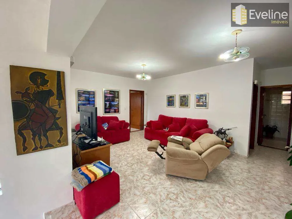 Casa, 3 quartos, 370 m² - Foto 2