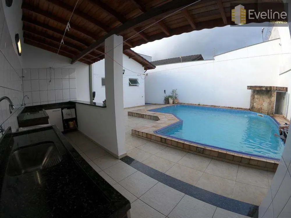 Casa, 3 quartos, 300 m² - Foto 12