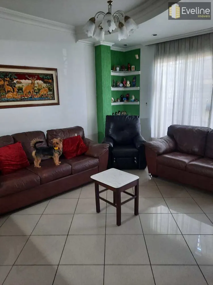 Casa, 3 quartos, 250 m² - Foto 1