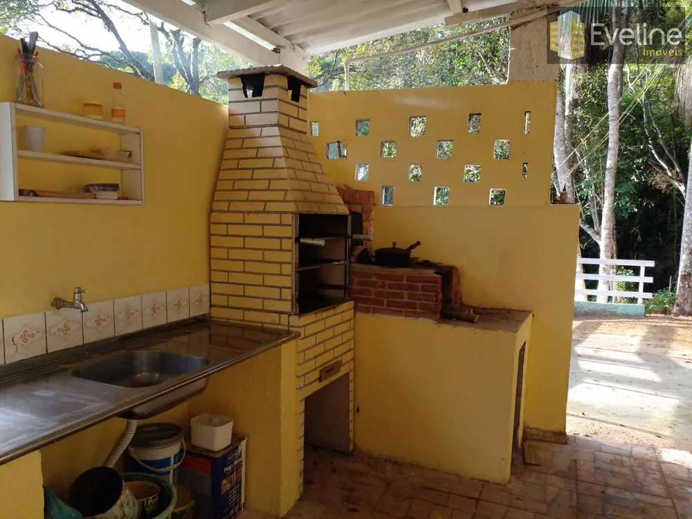 Chácara, 2 quartos, 3030 m² - Foto 2