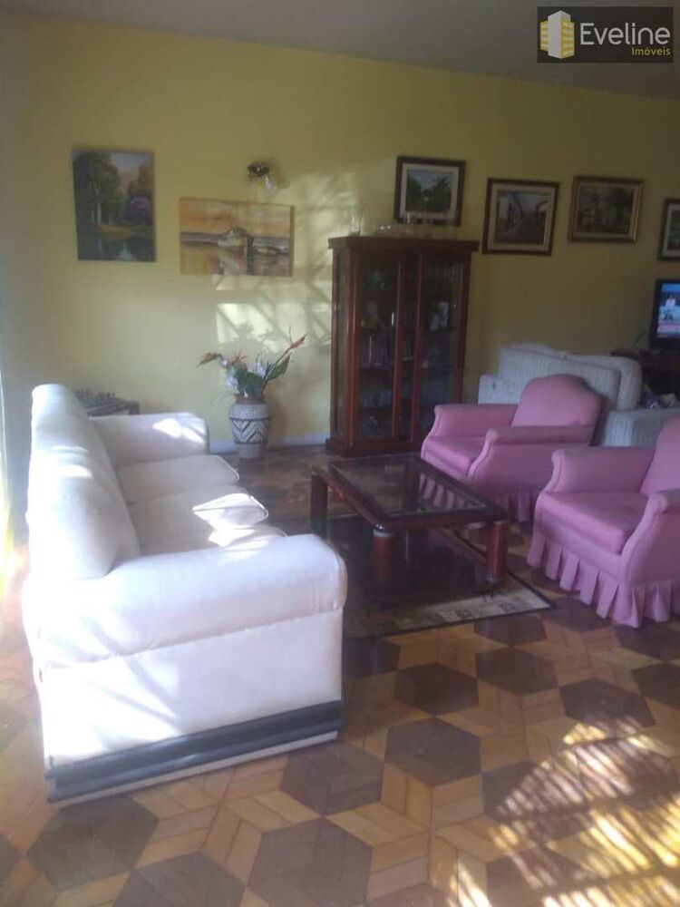 Casa, 3 quartos, 240 m² - Foto 3