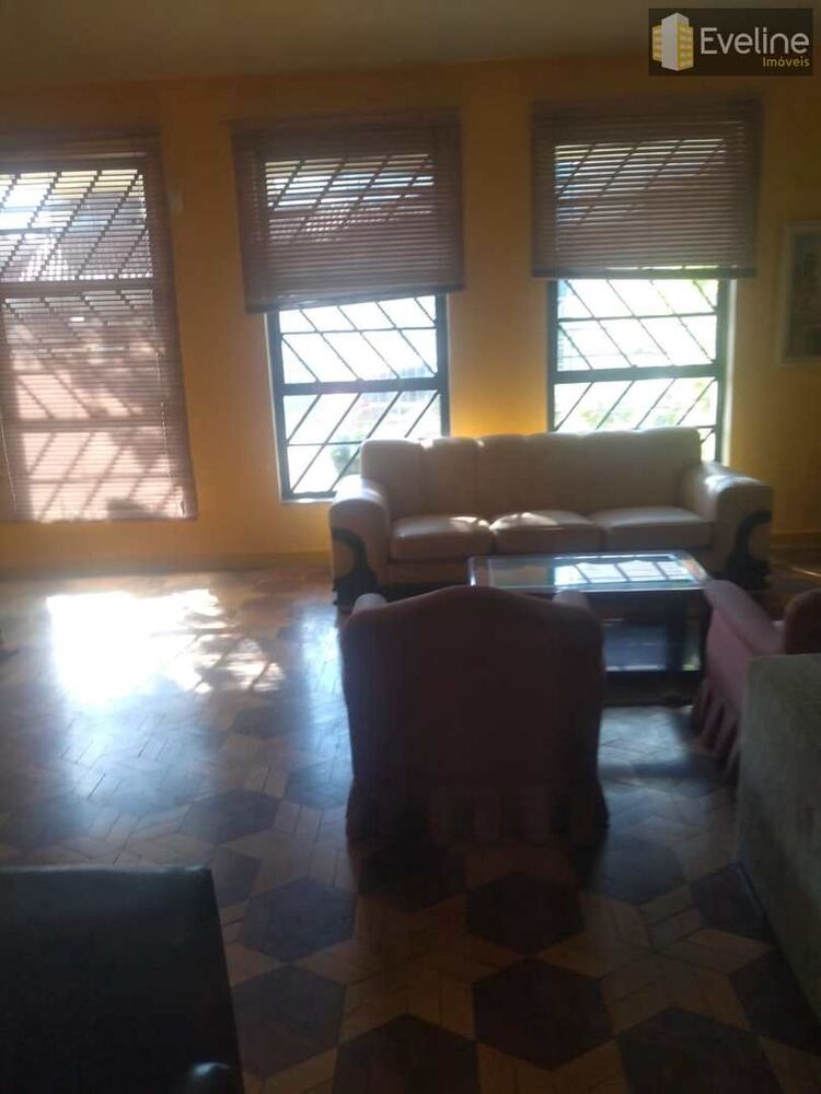 Casa, 3 quartos, 240 m² - Foto 1